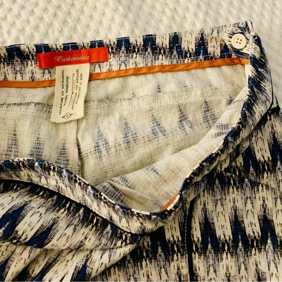 Anthropologie's Cartonnnier Larimer high waisted shorts in Ikart pattern. - Picture 9 of 9